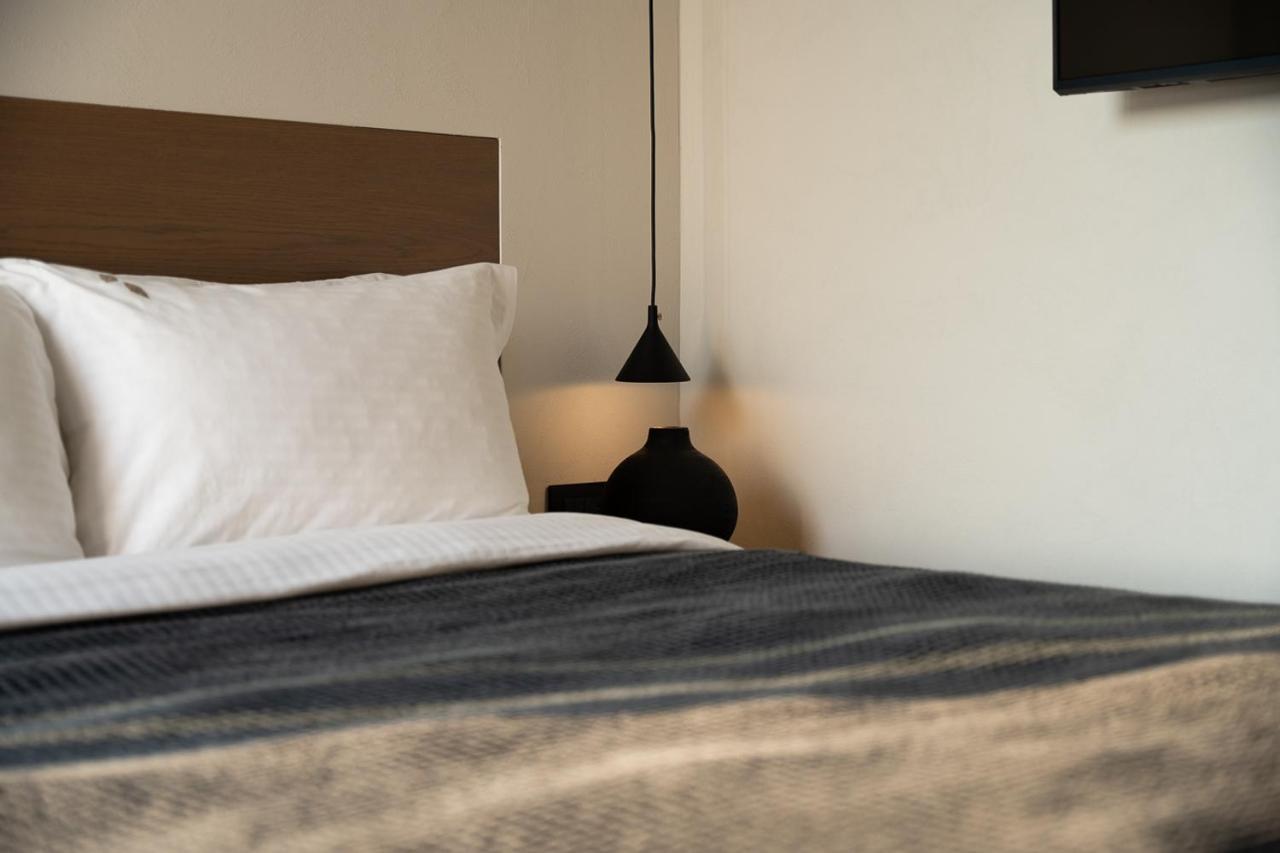 Cubic Mykonos Seafront Design Suites Ornós Eksteriør bilde